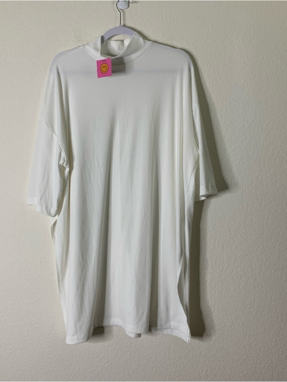 Dressed in LALA Womens white icon mock neck SS tunic T-shirt L NWT